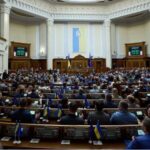 Тарифи ростуть, а платять звичайні українці: хто насправді фінансує провали в енергетиці