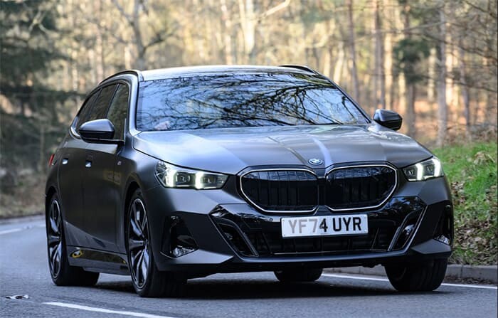BMW 5 Series: Історія успіху та погляд у майбутнє