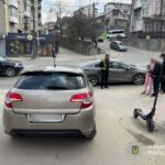 У Тернополі водійка “Сітроену” наїхала на самокат. Травмовано двох підлітків