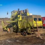 На Тернопільщині почалися жнива – у полі загорівся комбайн