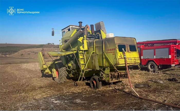 На Тернопільщині почалися жнива – у полі загорівся комбайн