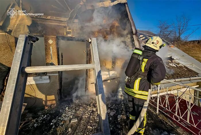 У Коропці під час пожежі житлового будинку травмувався чоловік