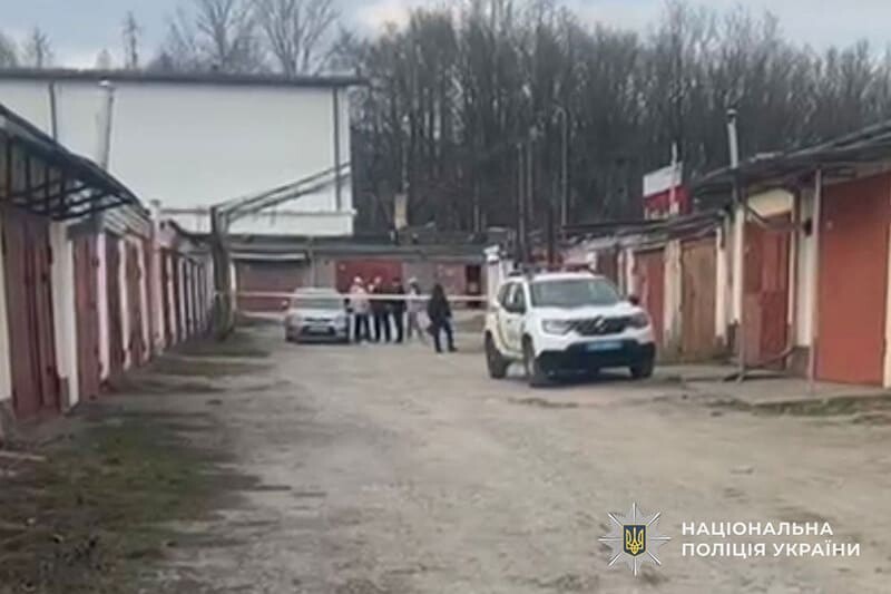 У Тернополі чоловік сокирою погрожував групі оповіщення ТЦК