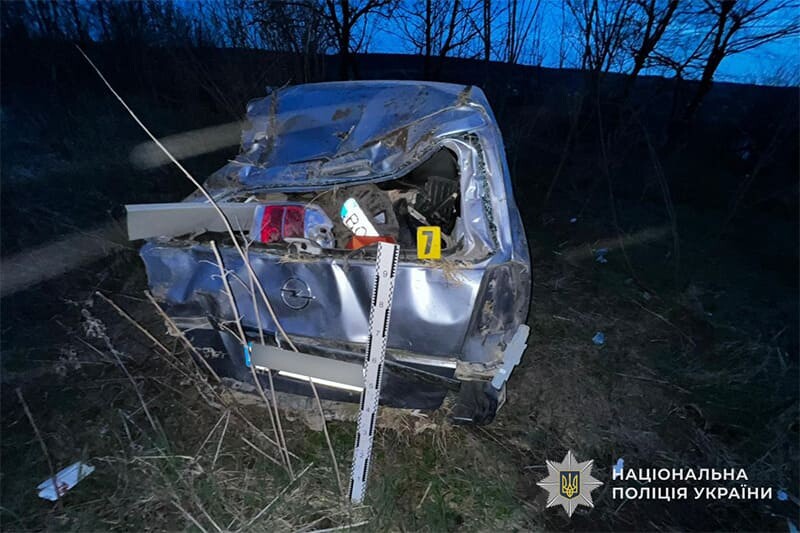 На Бережанщині водійка “Опеля” заїхала у кювет