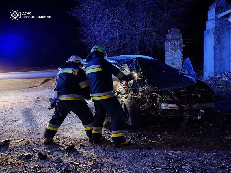 На Кременеччині внаслідок ДТП загинув пасажир легкового авто
