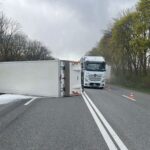 На трасі Тернопіль – Львів перекинулася вантажівка. Є травмовані