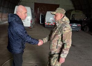 Сергій Надал на фронті напередодні Великодня вручив відзнаки воїнам 105 бригади ТрО