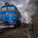 Поблизу Чорткова загорівся тепловоз (ФОТО)