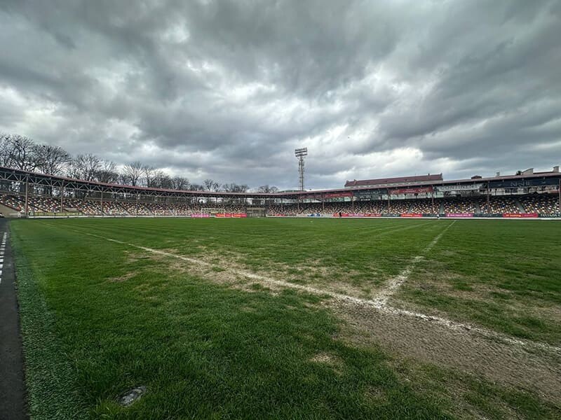 Як бренд ФК «Нива», вболівальники і міська влада Тернополя стали заручниками у «не футбольній» грі львівських «інвесторів». Факт за фактом
