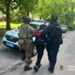 У Тернополі затримали чоловіка, який зачинив жінку у квартирі і погрожував їй розправою
