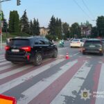 У Тернополі водій Kia збив дівчину, яка переходила дорогу на червоний сигнал світлофора