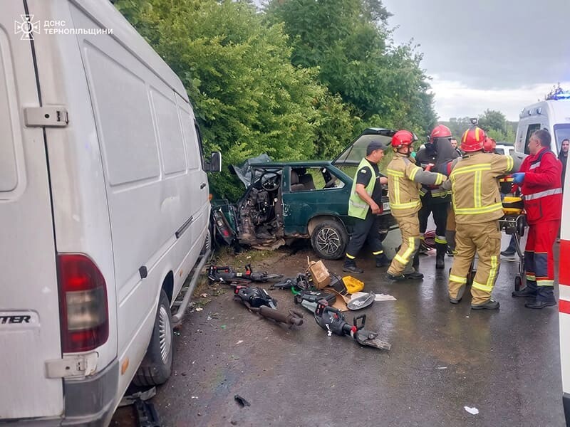 У Тернопільському районі внаслідок ДТП одна людина загинула, і ще одна – отримала травми