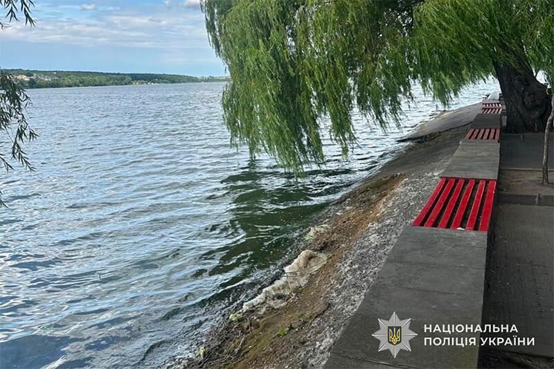 У Тернопільському ставі виявили тіло загиблої жінки