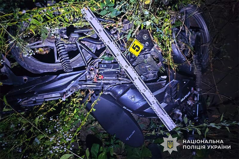 У Чортківському районі 15-річний мотоцикліст скоїв ДТП. Троє травмованих