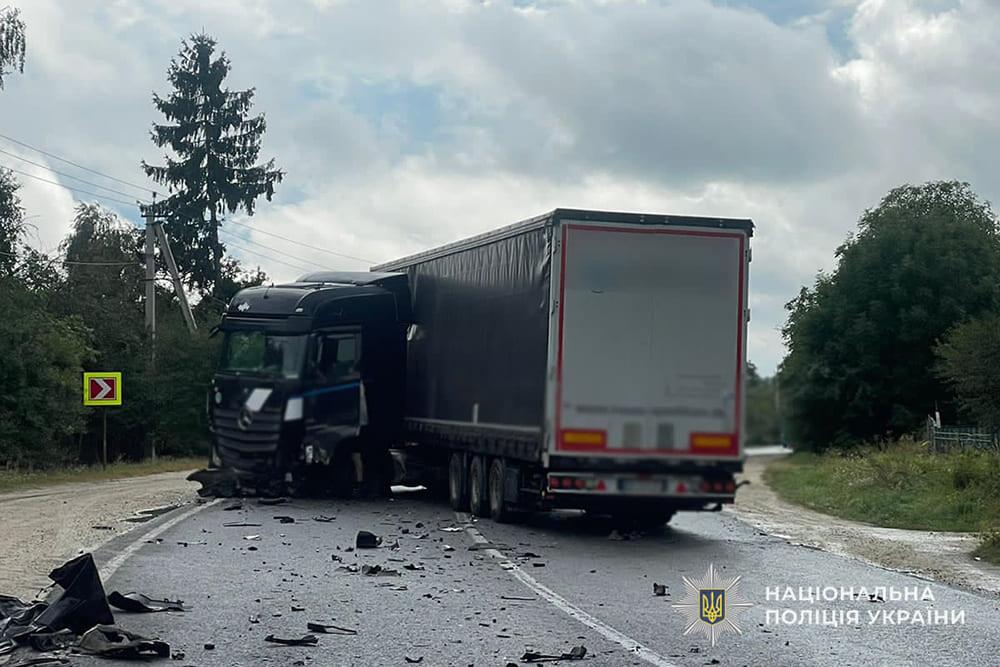 аварія вантажівка