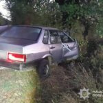 У Мельниці-Подільській водій ВАЗу в’їхав у дерево. Троє травмованих