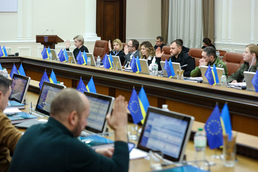 У бюджеті-2027 знайшлися десятки мільярдів на міністерства та державні адміністації, а не для ЗСУ