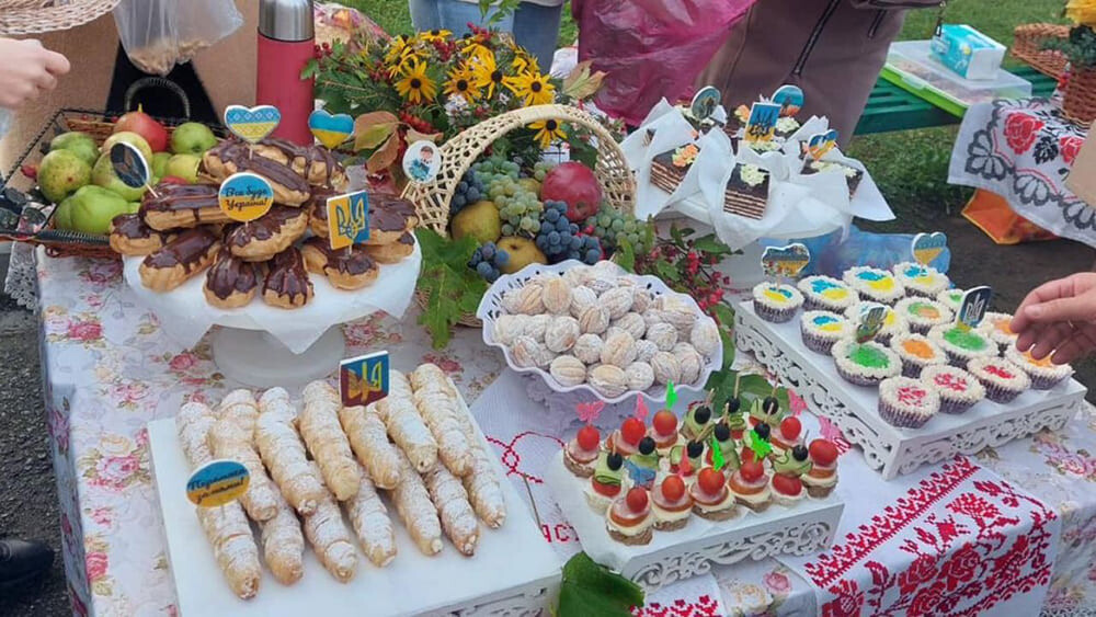 У школах Тернополя масово проходять благодійні ярмарки. Гроші двом бригадам ЗСУ: Сергій Надал
