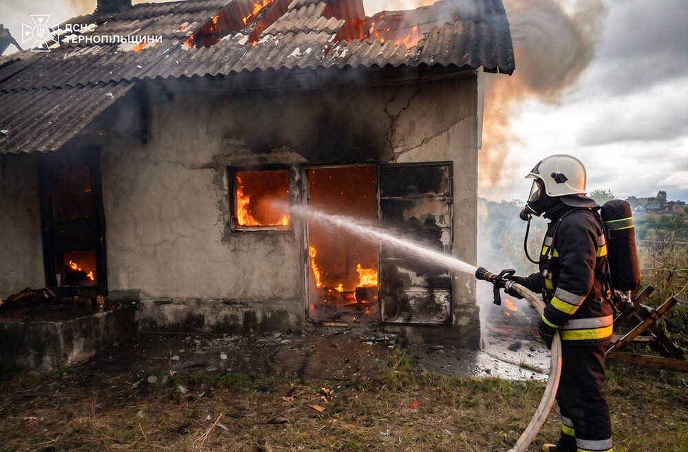 У Борщівській громаді горів житловий будинок