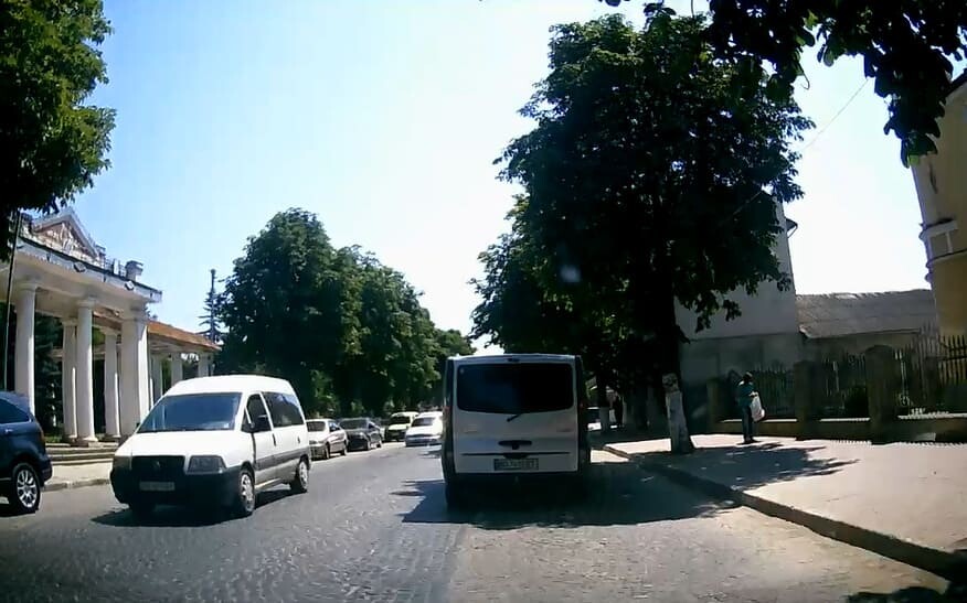 У Теребовлі під час ремонту дороги виявили людські останки